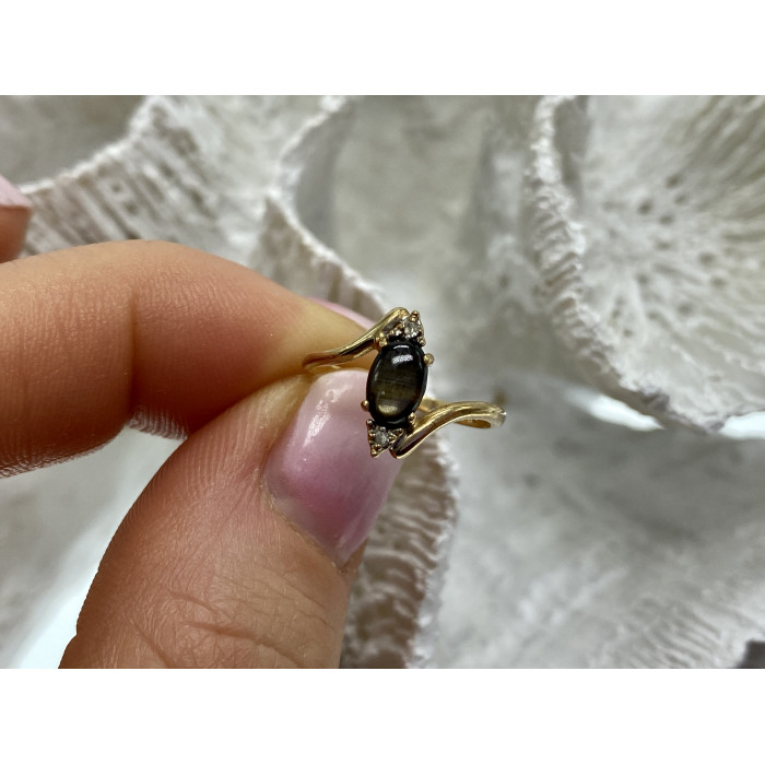 Sky Jewelry Золотое кольцо с звездчатым сапфиром и бриллиантами  Желание