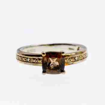 Sky Jewelry Серебряное кольцо с камнем гессонит и бриллиантами
