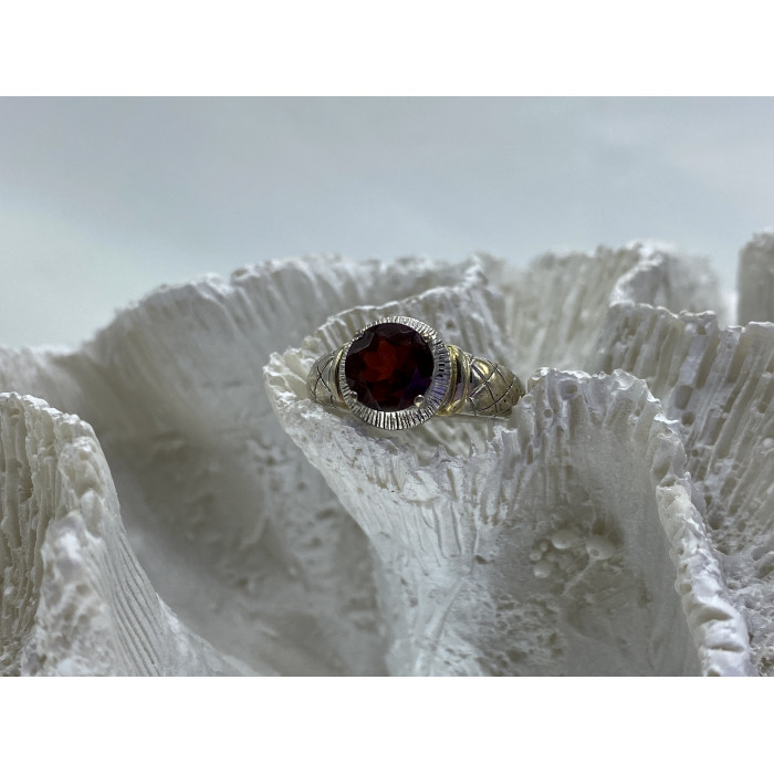 Sky Jewelry Серебряное кольцо с гранатом  Обаяние