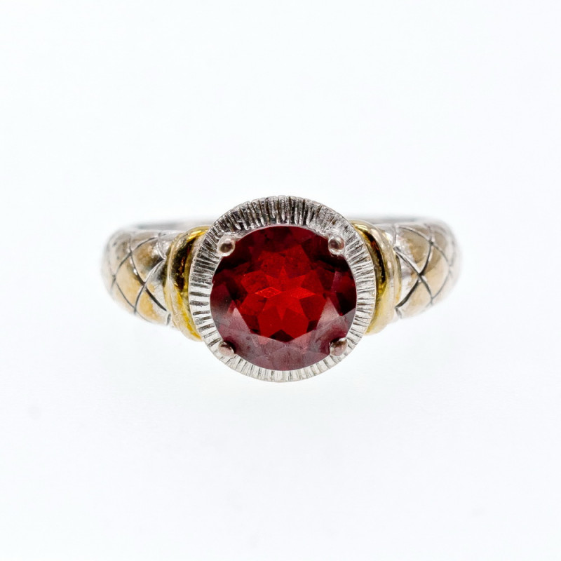 Sky Jewelry Серебряное кольцо с гранатом  Обаяние