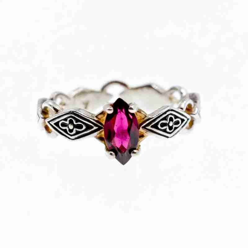 Sky Jewelry Серебряное кольцо с альмандином   Маркиз
