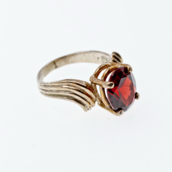Sky Jewelry Серебряное кольцо с гранатом  Уникальность
