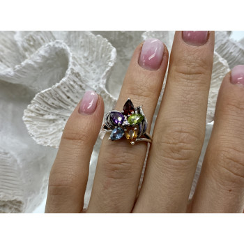 Sky Jewelry Серебряное кольцо с натуральными камнями Цветы