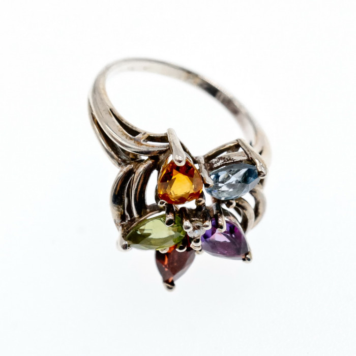 Sky Jewelry Серебряное кольцо с натуральными камнями Цветы