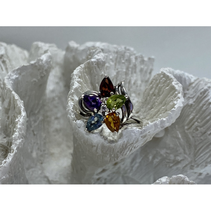 Sky Jewelry Серебряное кольцо с натуральными камнями Цветы