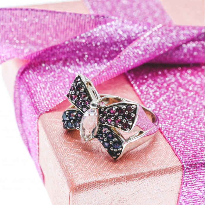 Sky Jewelry Серебряное кольцо с белым топазом , розовой шпинелью и турмалином  Бабочка