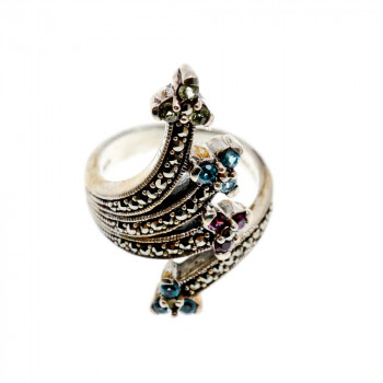 Sky Jewelry Серебряное кольцо с камнями морион хризолит топаз и шпинель  Цветы