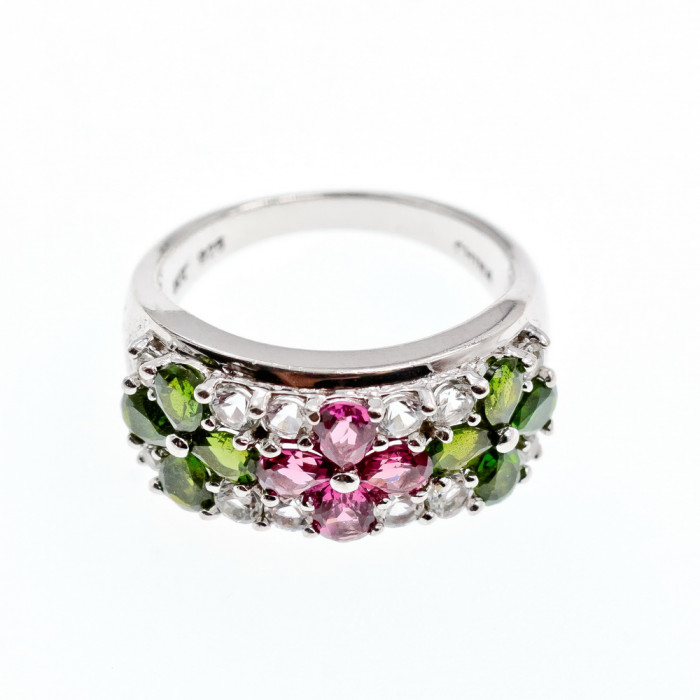 Sky Jewelry Серебряное кольцо с изумрудом топазом и гошенитом  Цветы