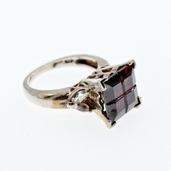 Sky Jewelry Серебряное кольцо с камнями спессартин и гошенит   Образ