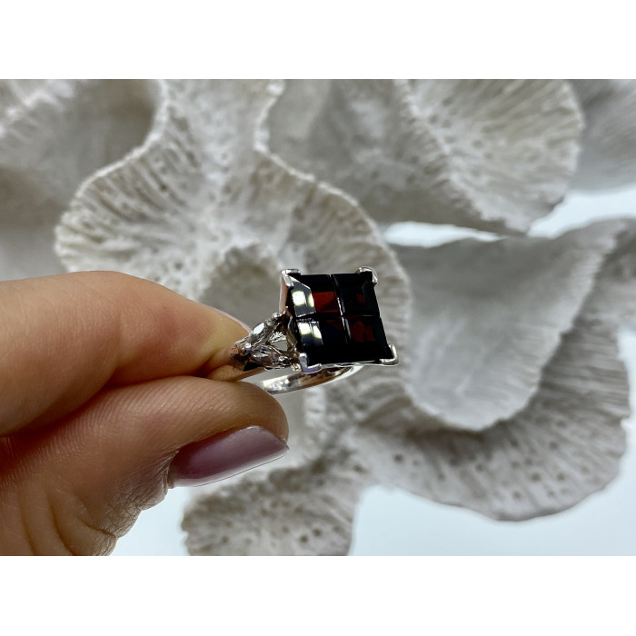 Sky Jewelry Серебряное кольцо с камнями спессартин и гошенит   Образ