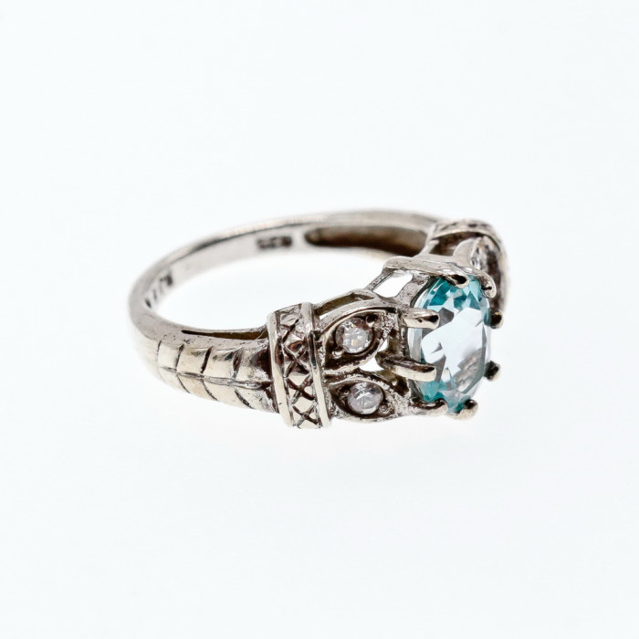 Sky Jewelry Серебряное кольцо со шпинелью и фианитами  Восторг