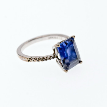 Sky Jewelry Серебряное кольцо с сапфиром  Грация