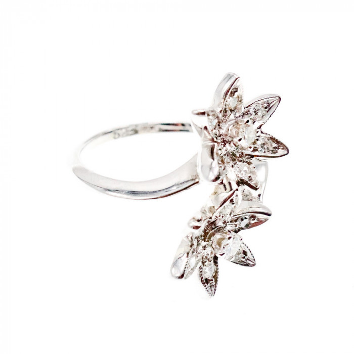 Sky Jewelry Золотое кольцо с бриллиантами   Цветы для души