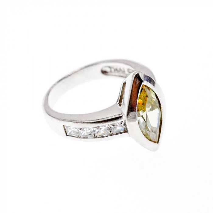 Sky Jewelry Серебряное кольцо с фианитами  Маркиз