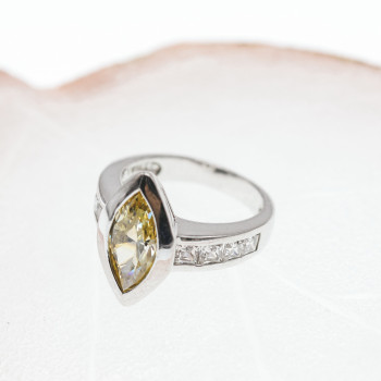 Sky Jewelry Серебряное кольцо с фианитами  Маркиз