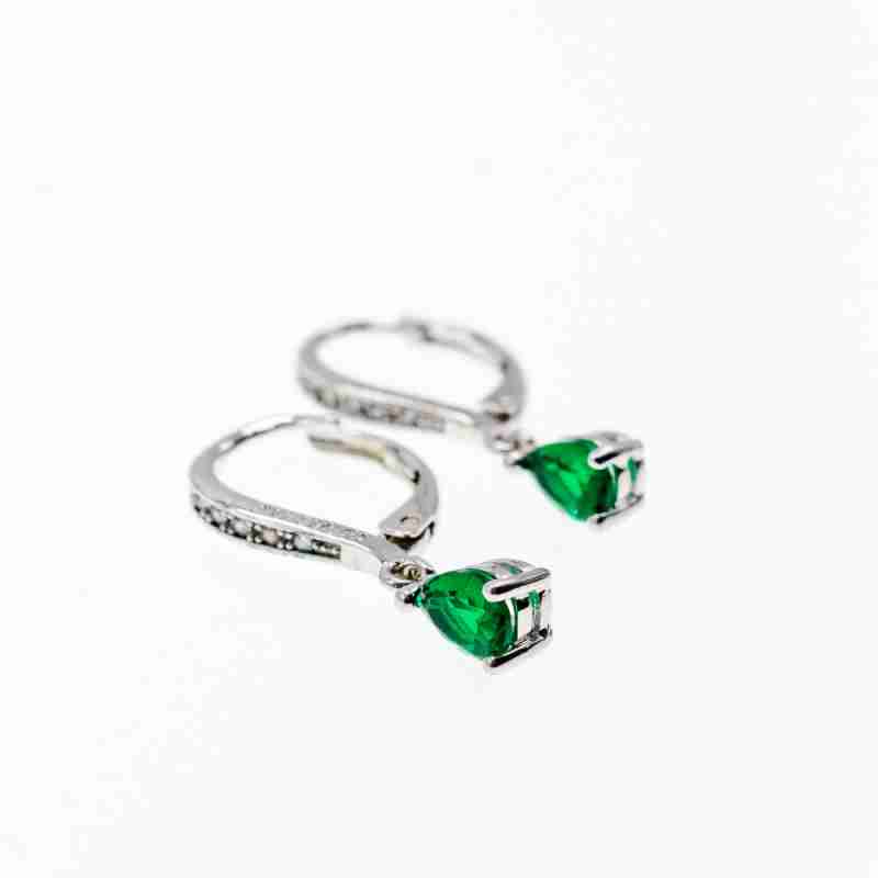 Sky Jewelry Серебряные серьги с изумрудом и фианитами  Летние