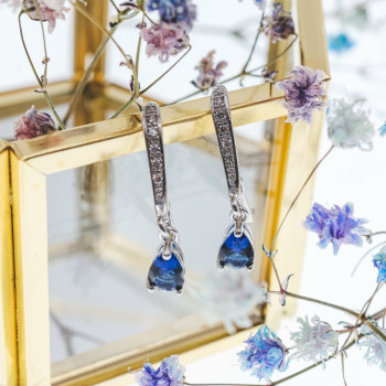 Sky Jewelry Серебряные серьги с сапфиром и фианитами   Капля