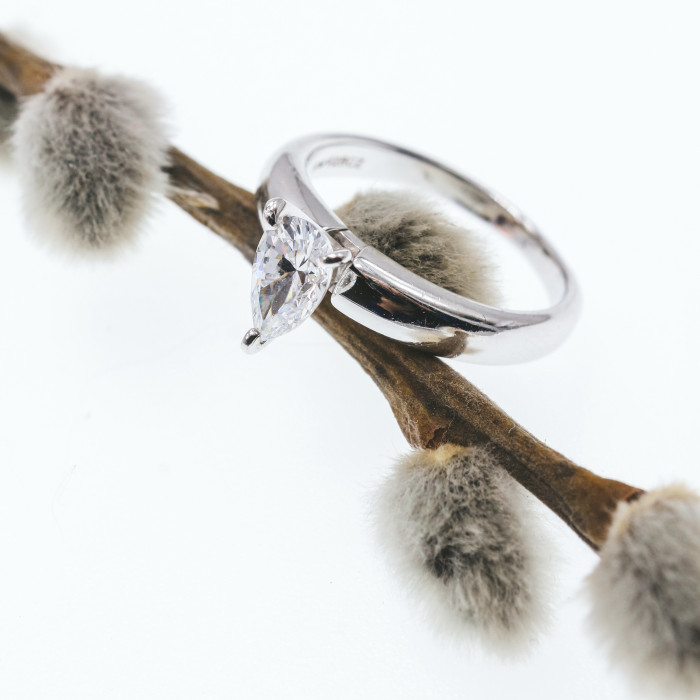 Sky Jewelry Серебряное кольцо с фианитом  Капля