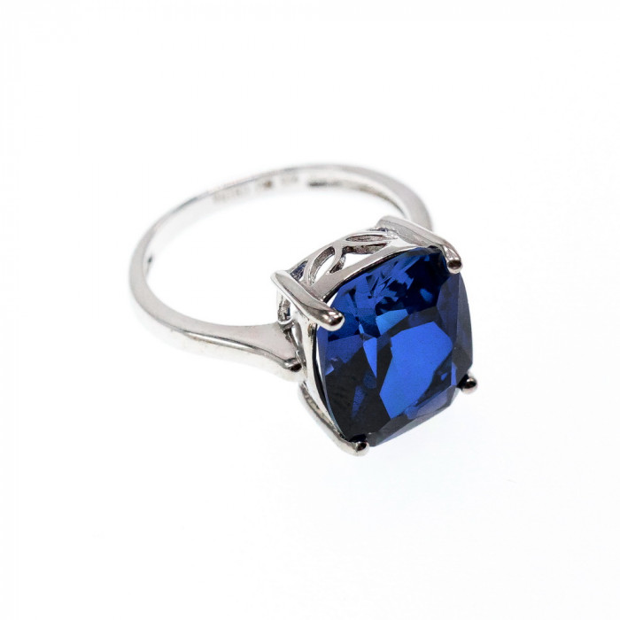 Sky Jewelry Серебряное кольцо с сапфиром  Сапфировая любовь