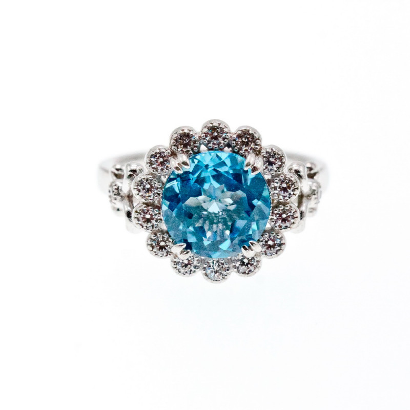 Sky Jewelry Серебряное кольцо с фианитами  Нежный цветок