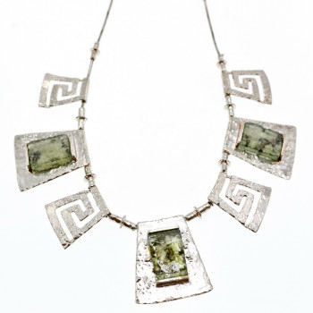 Sky Jewelry Серебряное ожерелье с нефритом  Стиль