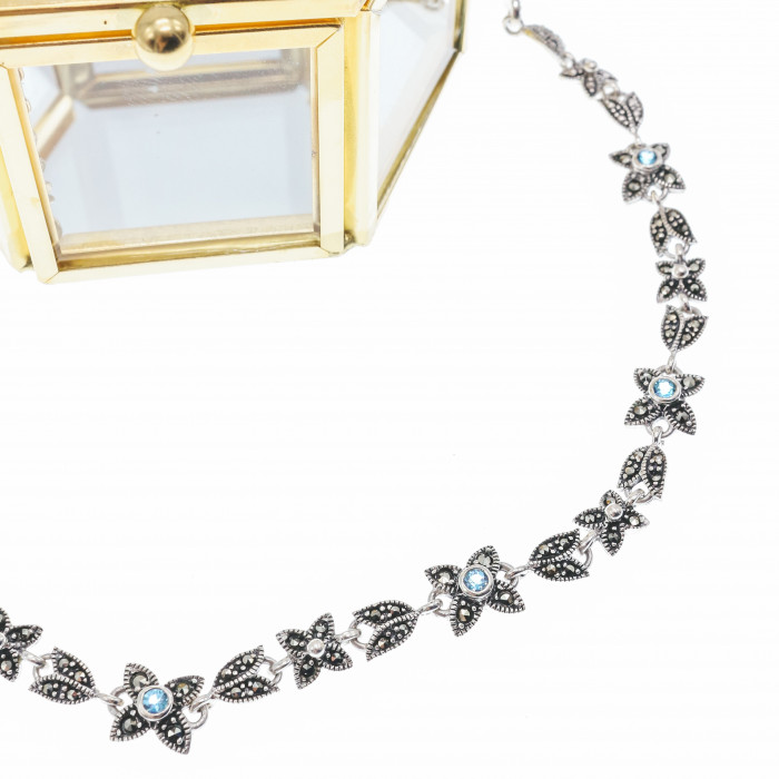 Sky Jewelry Серебряное ожерелье с топазом и марказитом   Цветы