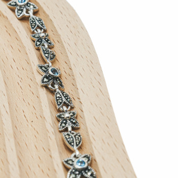 Sky Jewelry Серебряное ожерелье с топазом и марказитом   Цветы