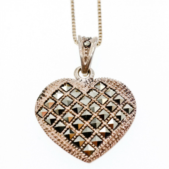 Sky Jewelry Серебряная цепочка с кулоном марказиты   Сердце