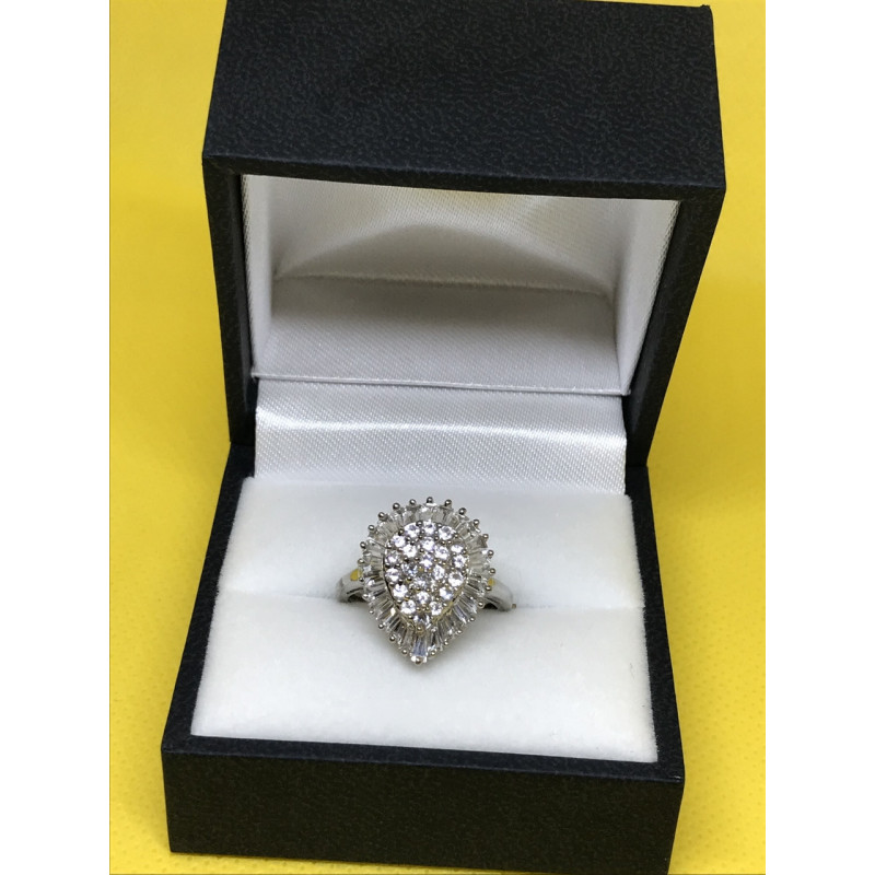 Sky Jewelry Серебряное кольцо с фианитами