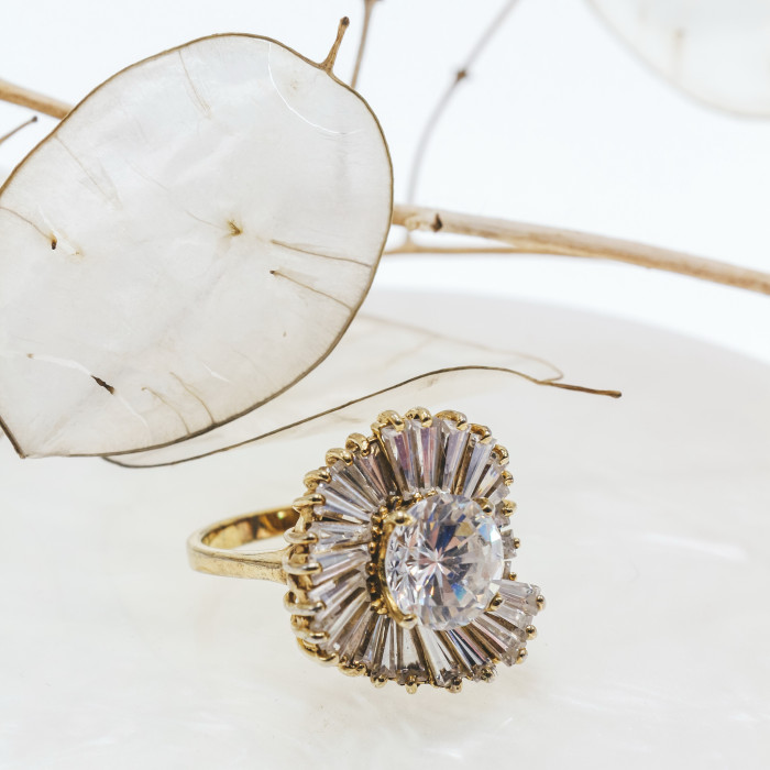 Sky Jewelry Серебряное кольцо в позолоте с фианитами   Стиль