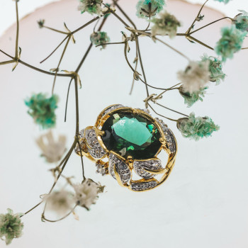 Sky Jewelry Серебряный кулон в позолоте с изумрудом и фианитами