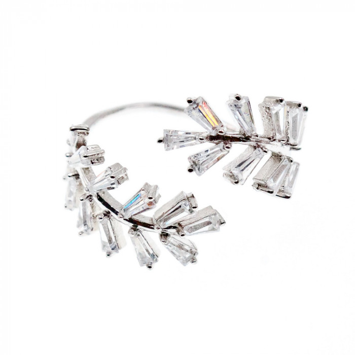Sky Jewelry Серебряное кольцо с фианитами Листва