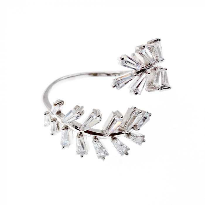 Sky Jewelry Серебряное кольцо с фианитами Листва