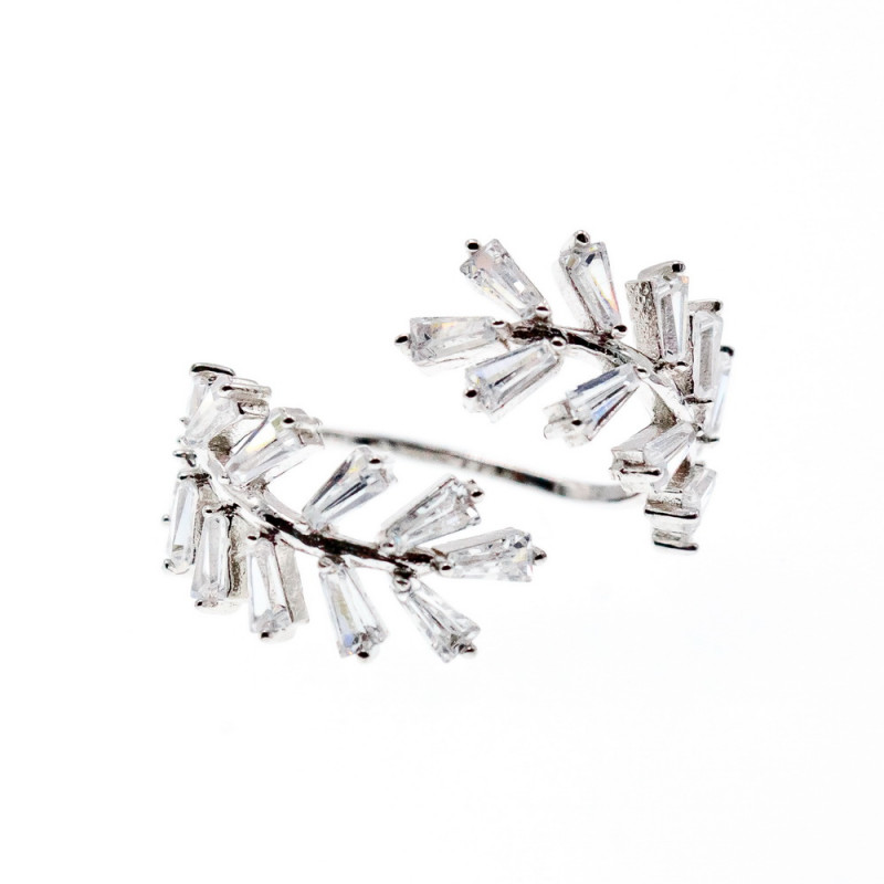 Sky Jewelry Серебряное кольцо с фианитами Листва