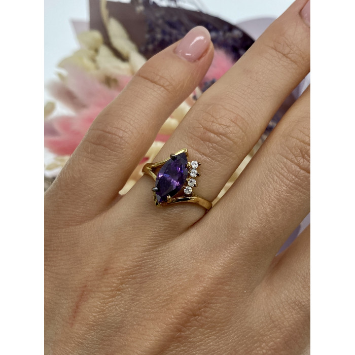 Sky Jewelry Серебряное кольцо в позолоте с аметистом и фианитами  Маркиз