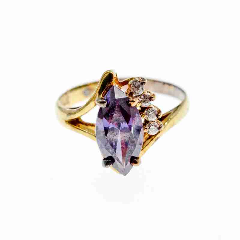 Sky Jewelry Серебряное кольцо в позолоте с аметистом и фианитами  Маркиз