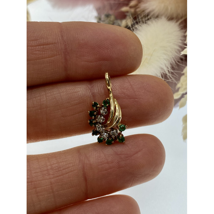 Sky Jewelry Золотой кулон с изумрудами и бриллиантами  Нежность