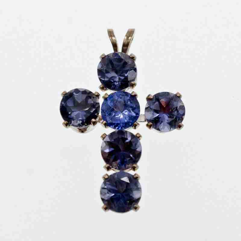 Sky Jewelry Серебряный крестик с камнями танзанит