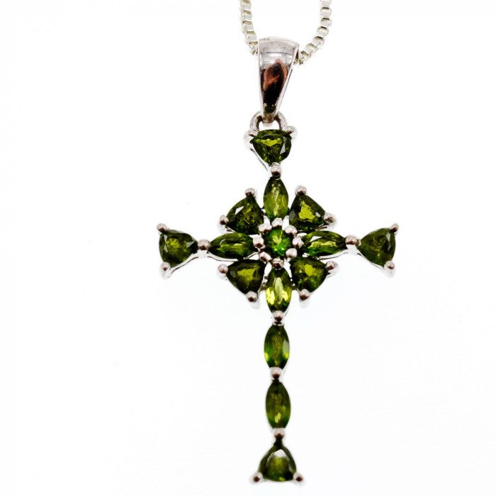 Sky Jewelry Серебряная цепочка с крестиком с камнями изумруд