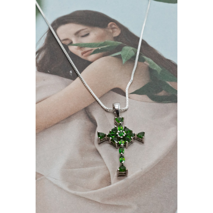 Sky Jewelry Серебряная цепочка с крестиком с камнями изумруд