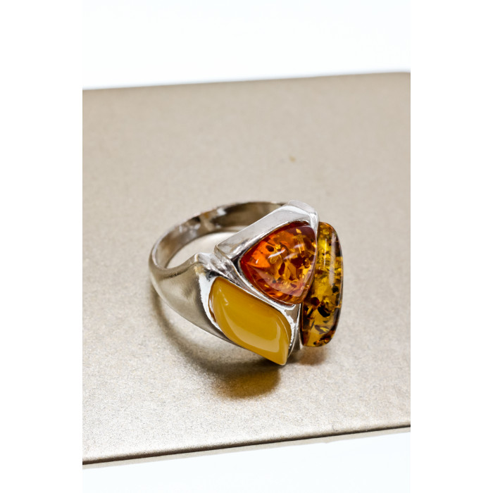 Sky Jewelry Серебряное кольцо с янтарем  Сказка