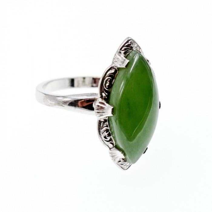 Sky Jewelry Серебряное кольцо с зеленым нефритом  Маркиз