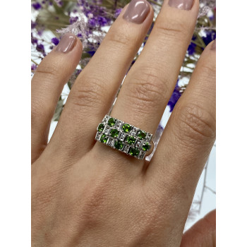 Sky Jewelry Серебряное кольцо с хризолитом и белой шпинелью