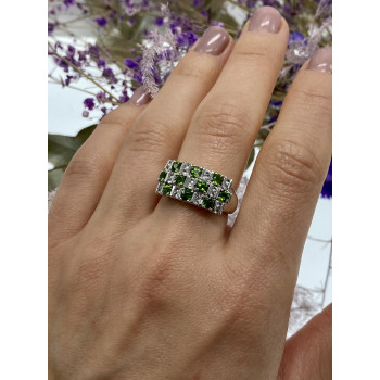 Sky Jewelry Серебряное кольцо с хризолитом и белой шпинелью