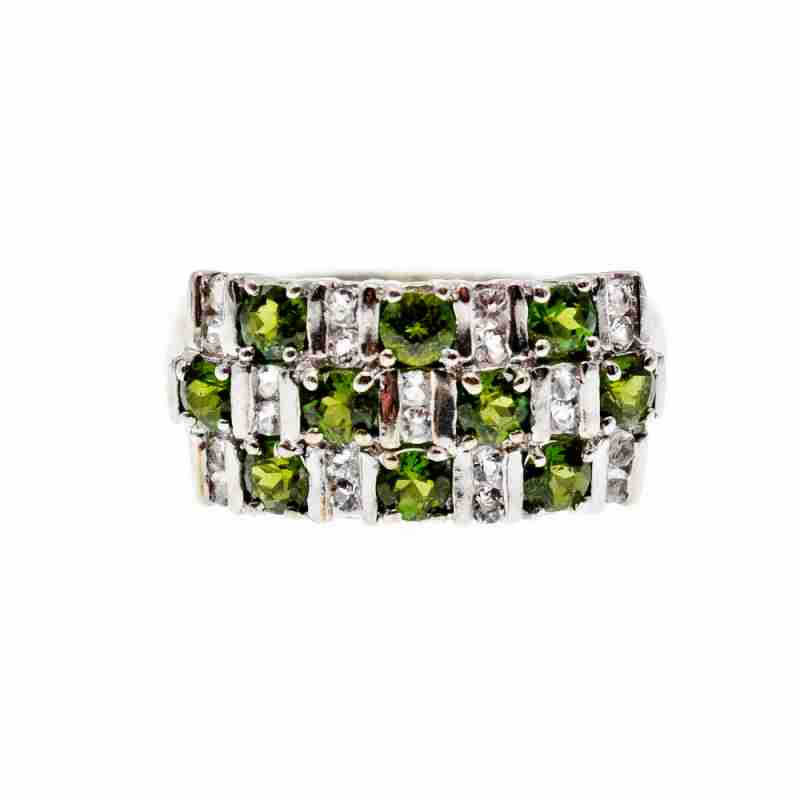 Sky Jewelry Серебряное кольцо с хризолитом и белой шпинелью