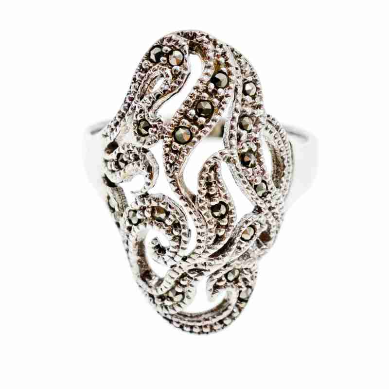 Sky Jewelry Серебряное кольцо с марказитами  Обаяние