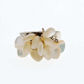 Sky Jewelry Серебряное кольцо с перламутром  Сердца