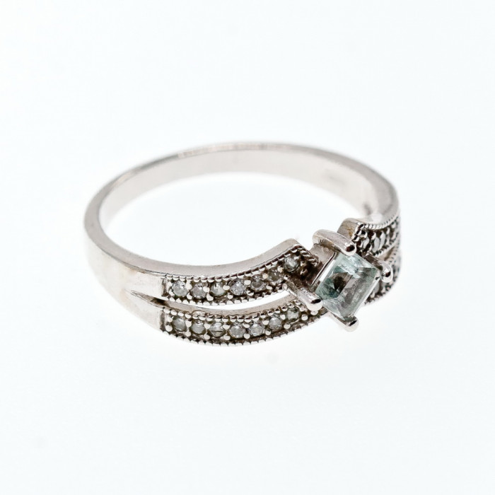 Sky Jewelry Серебряное кольцо с аквамарином и фианитами  Нежность