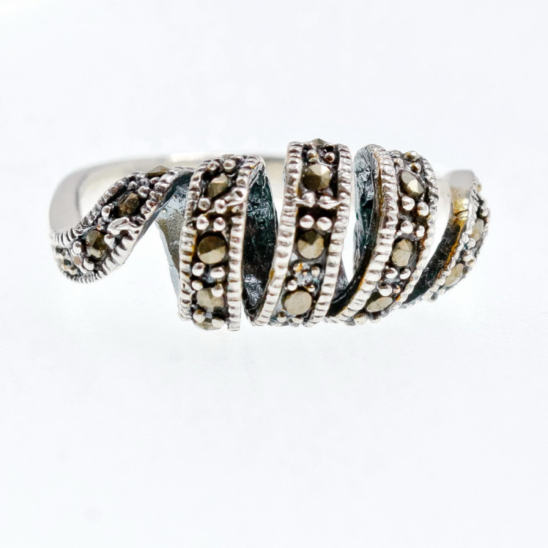 Sky Jewelry Серебряное кольцо с марказитами  Уникальность