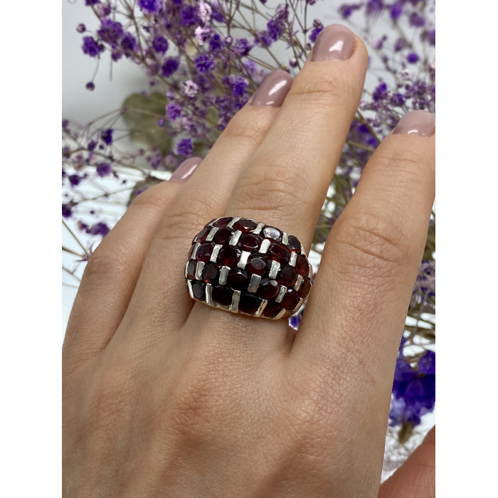 Sky Jewelry Серебряное кольцо с гранатом   Гранатовое счастье